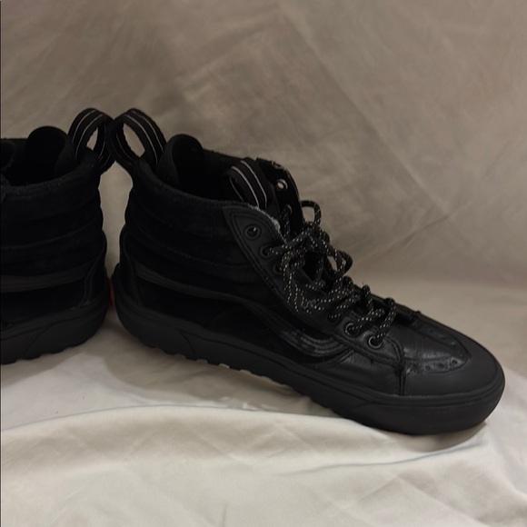 VANS Black High-Top Sneakers with Chunky Sole OFF THE WALL HYDROGUARD 360 - Picture 4 of 15